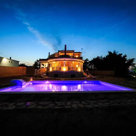 In Kalpaki With Private Pool *