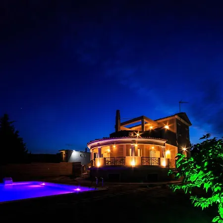 Βίλα In Kalpaki With Private Pool *