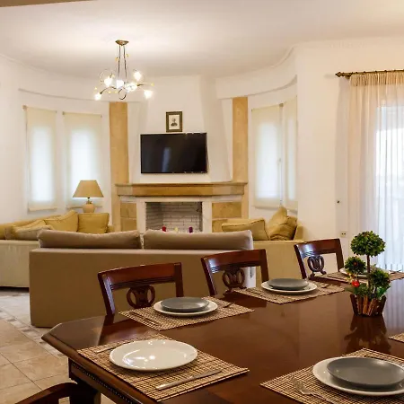 Βίλα In Kalpaki With Private Pool *